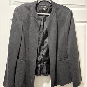 Black Label Women's Gray Jacket